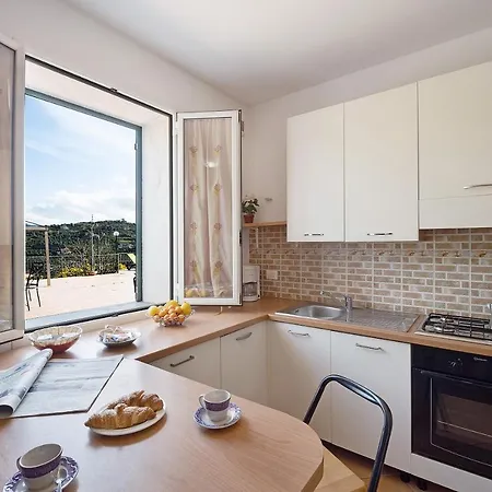 Le Mimose Bilo4 Bis Apartament